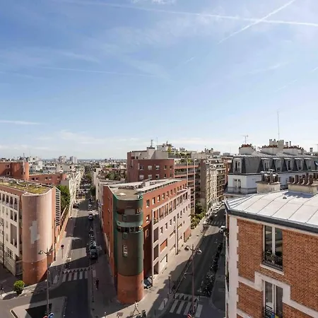 Apartment Dernier Etage A Montmartre *